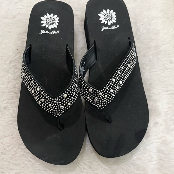 Yellow Box Shoes Yellow Box Platform Rhinestone Sandals 7 2 Poshmark